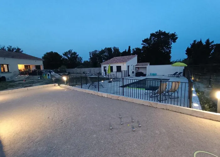 Maison Independante Avec Piscine, 10Min Avignon